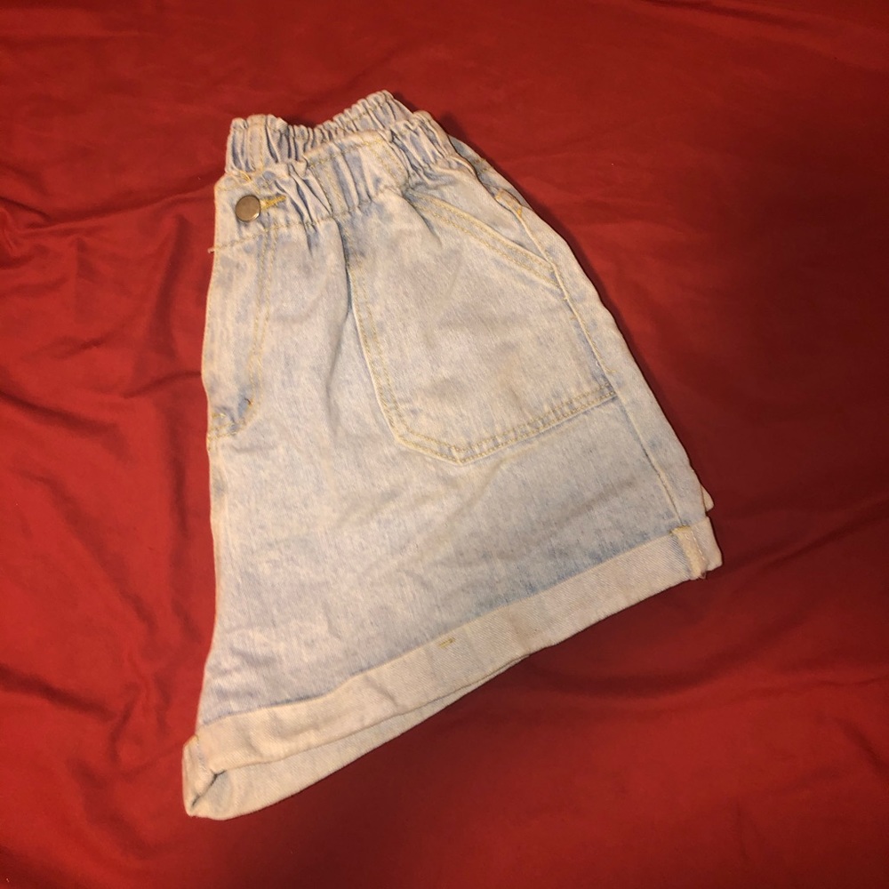 Shorts - Picture 5 of 5